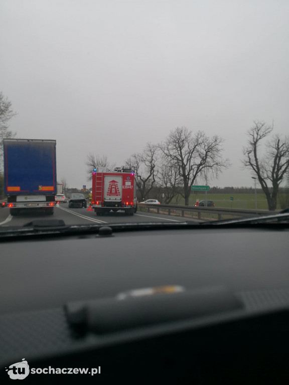 Zdarzenie drogowe w Bielicach na DK 50