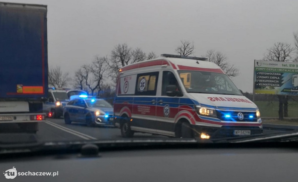 Zdarzenie drogowe w Bielicach na DK 50