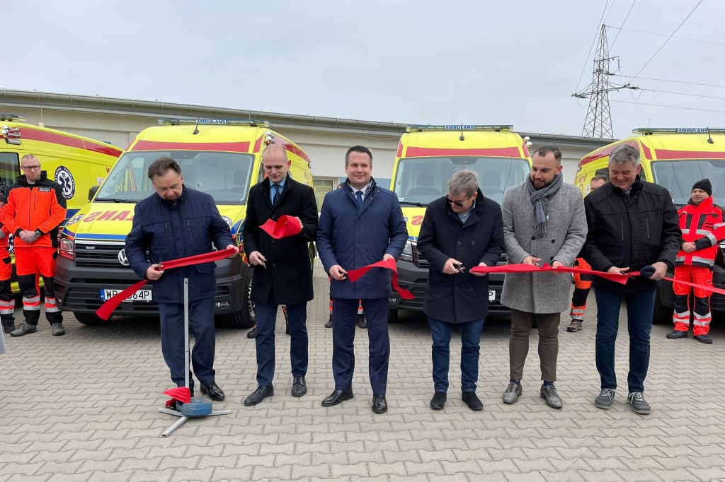 Nowe karetki dla Sochaczewa i Płocka
