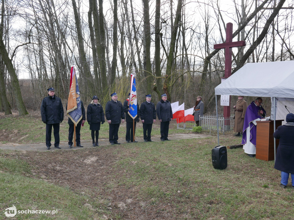 Uczcili poległych w Bronisławach