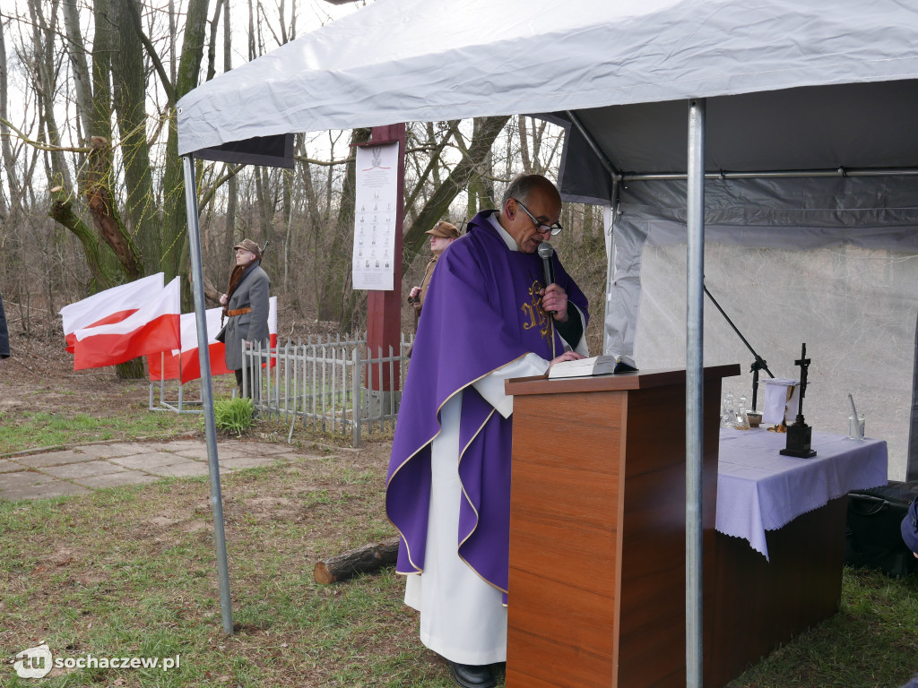 Uczcili poległych w Bronisławach