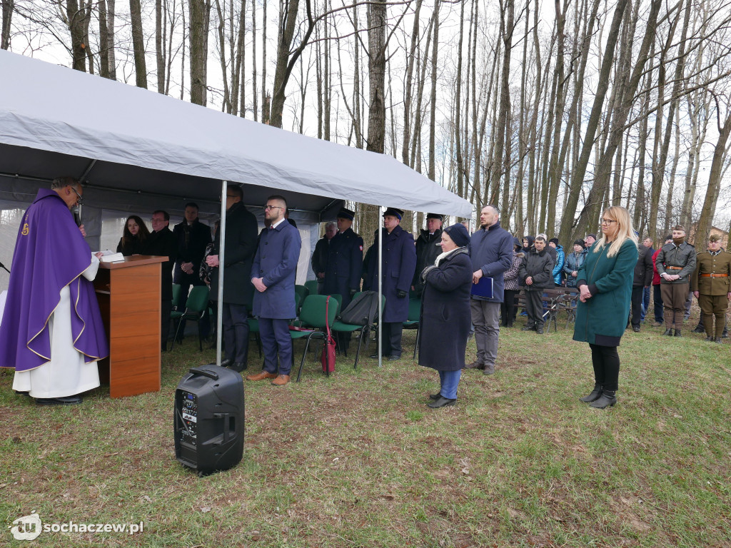 Uczcili poległych w Bronisławach