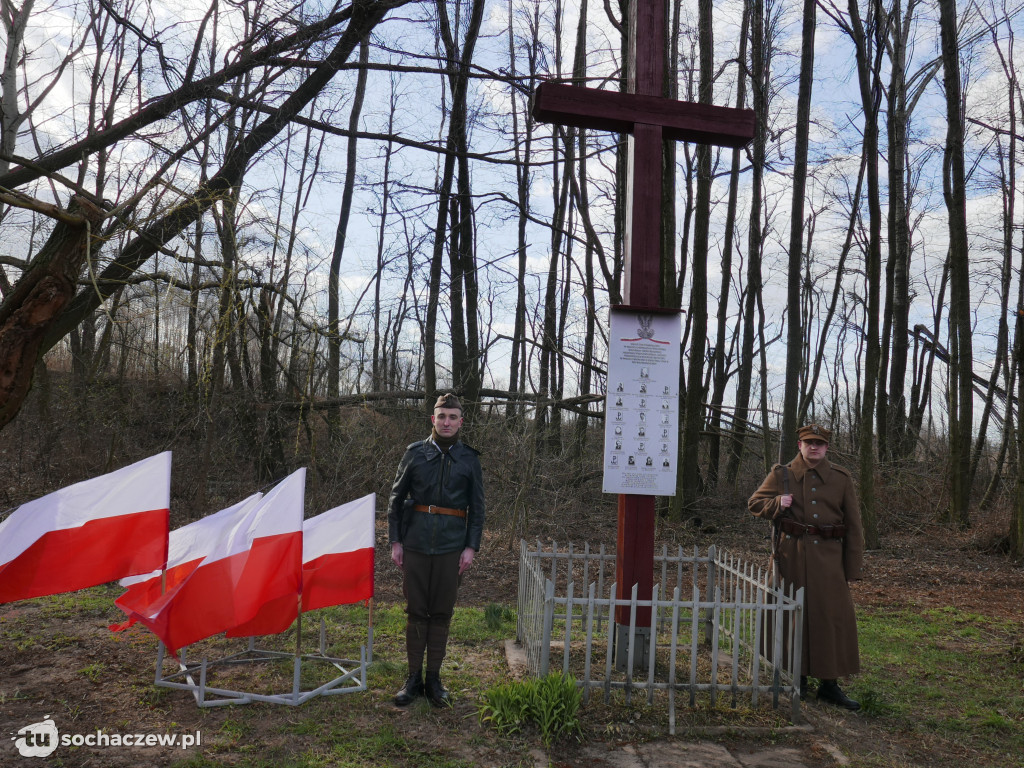 Uczcili poległych w Bronisławach