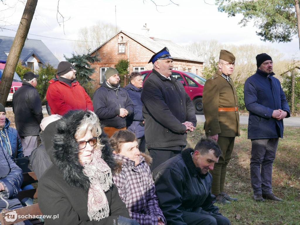 Uczcili poległych w Bronisławach