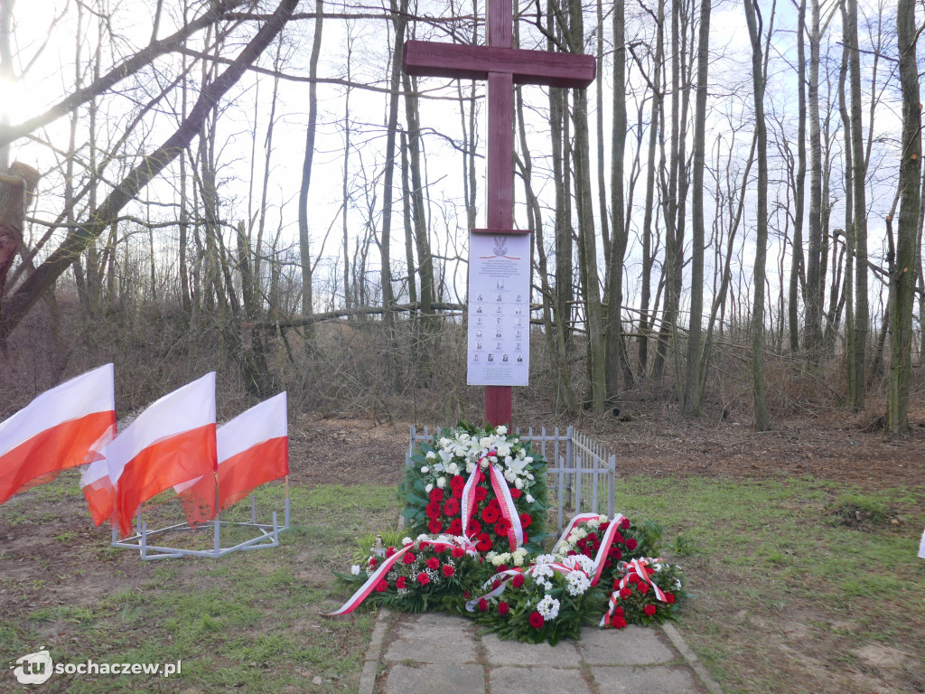Uczcili poległych w Bronisławach