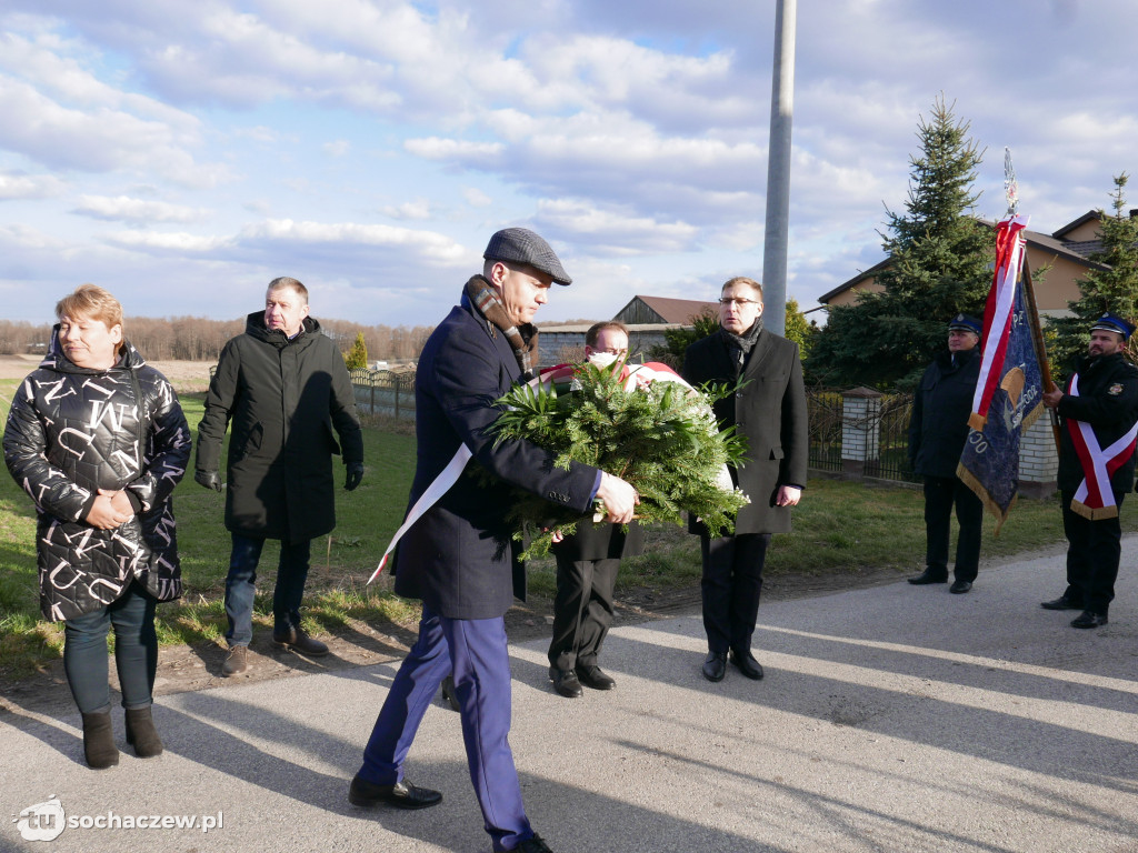 Uczcili poległych w Bronisławach
