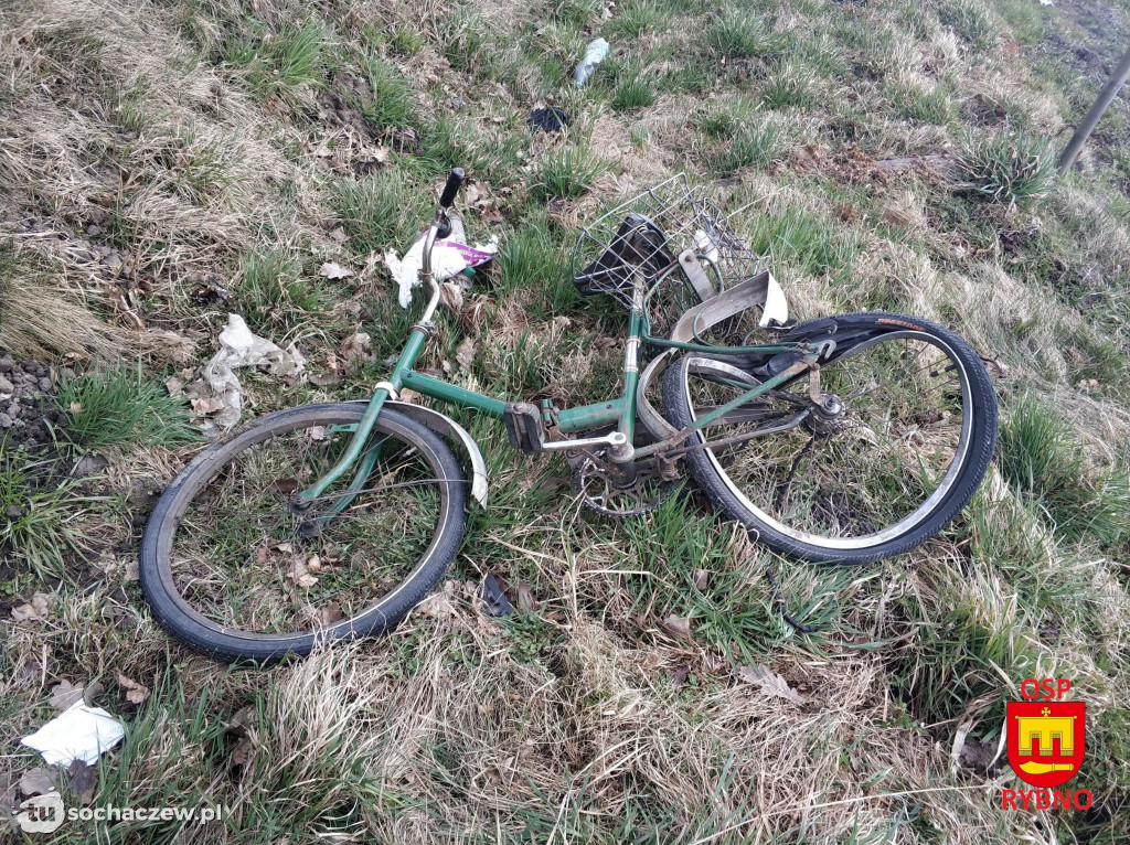 Śmierć rowerzysty w Sarnowie [FOTO OSP RYBNO]