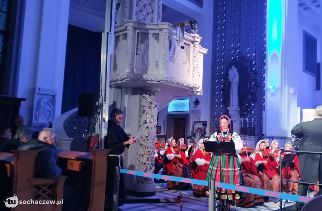 Koncert Mazowsza w Niepokalanowie