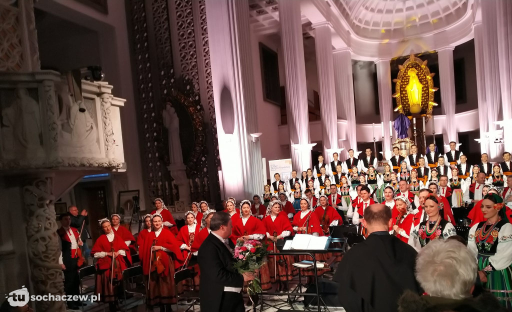 Koncert Mazowsza w Niepokalanowie