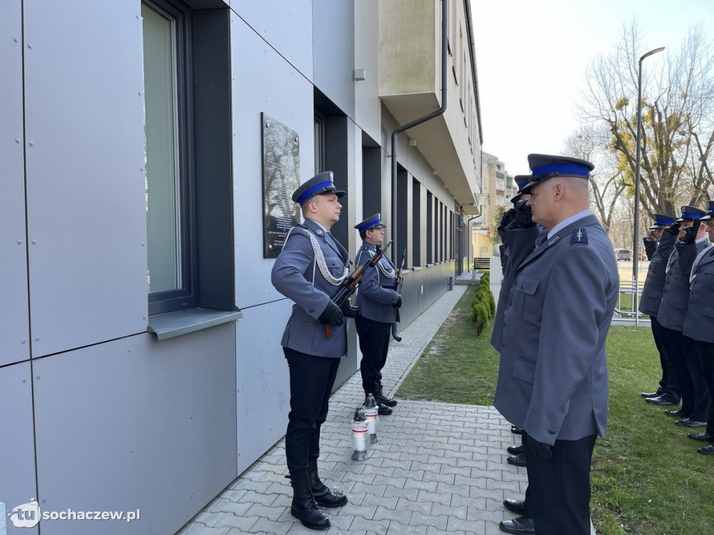Uroczystości pod Pomnikiem Pamięci w Trojanowie