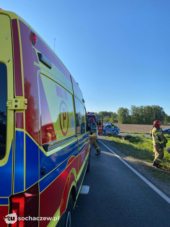 Bus w rowie w Wężykach