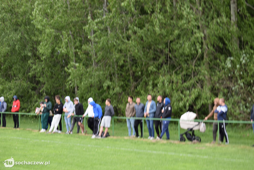 Piast Feliksów  - Promyk  Nowa Sucha