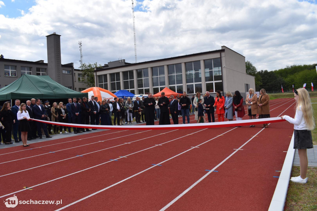 Otwarcie kompleksu lekkoatletycznego w Młodzieszynie