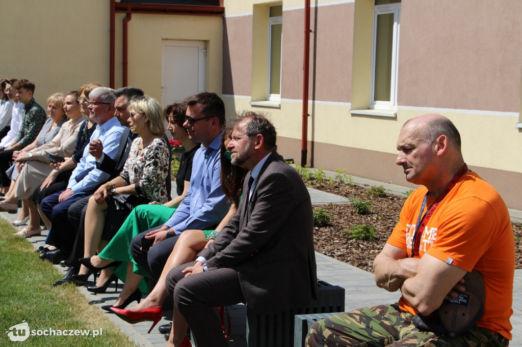 W ogrodzie współczesności: nowa wystawa w ZS RCKU