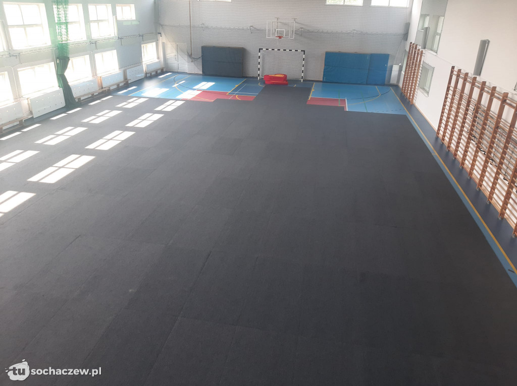 Sala gimnastyczna w Rybnie: podłoga chroniona