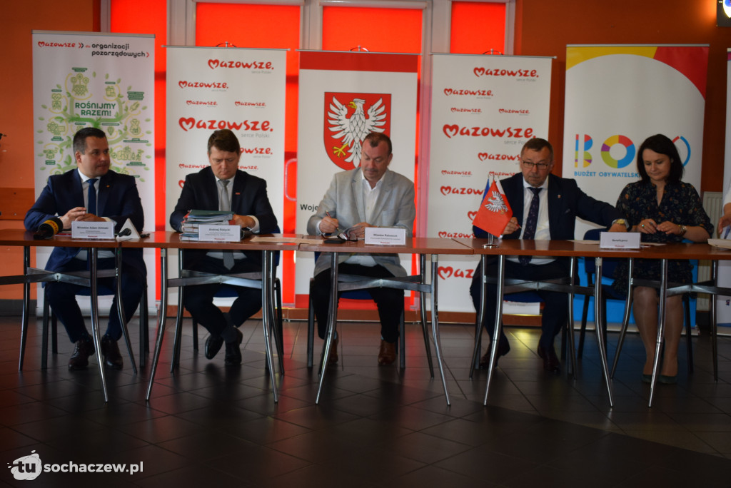 Umowy z marszałkiem podpisane