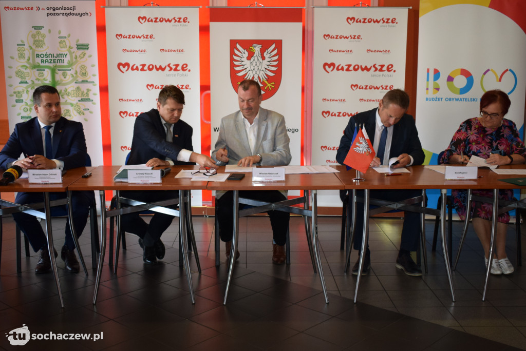 Umowy z marszałkiem podpisane