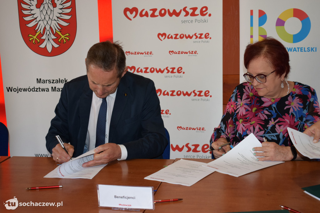 Umowy z marszałkiem podpisane