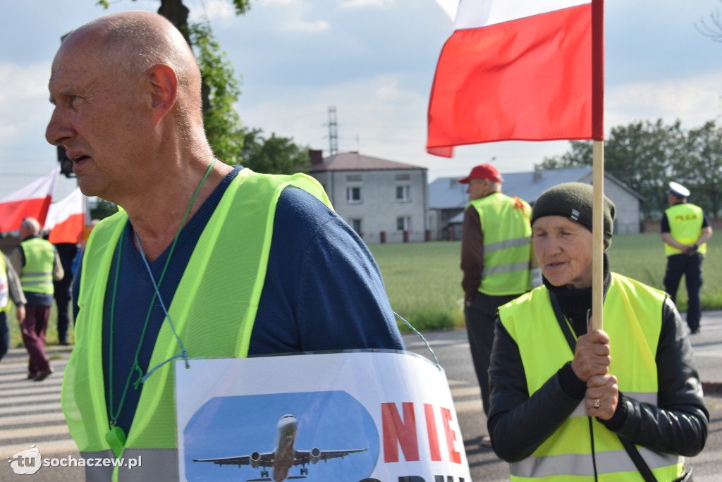 Protest przeciw budowie CPK na DK 92