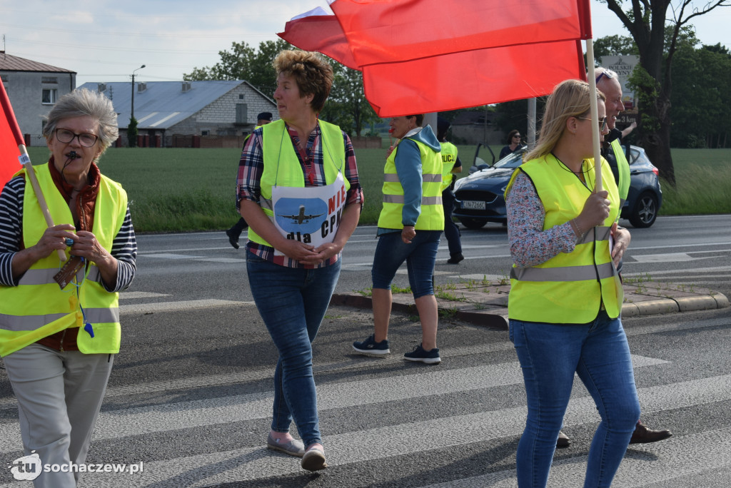 Protest przeciw budowie CPK na DK 92