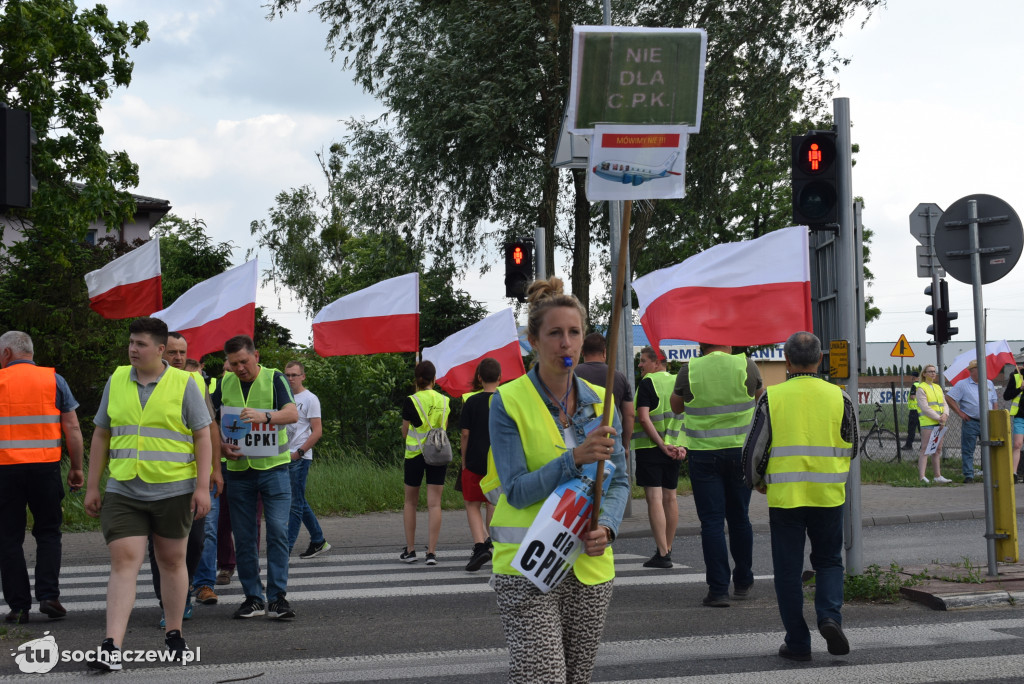 Protest przeciw budowie CPK na DK 92