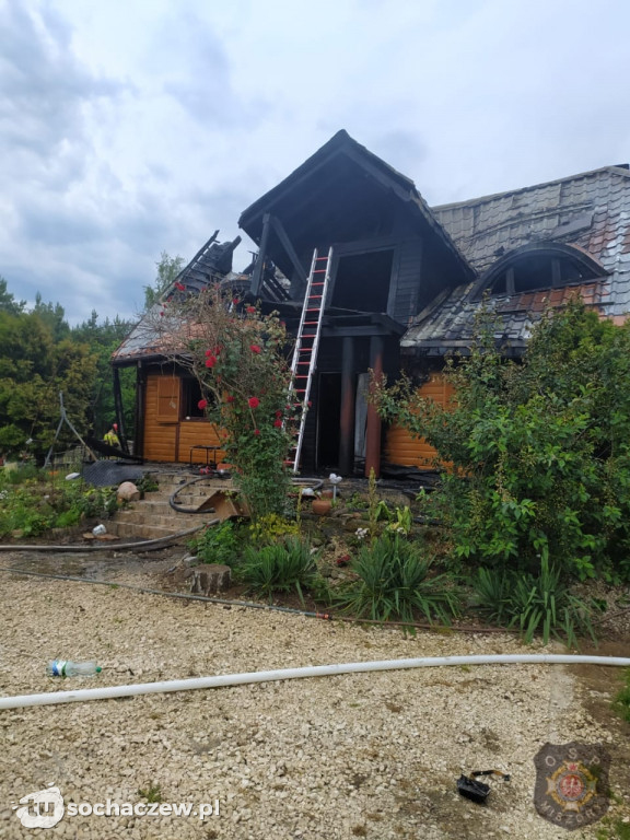 Pożar w Konarach, trwa akcja gaśnicza