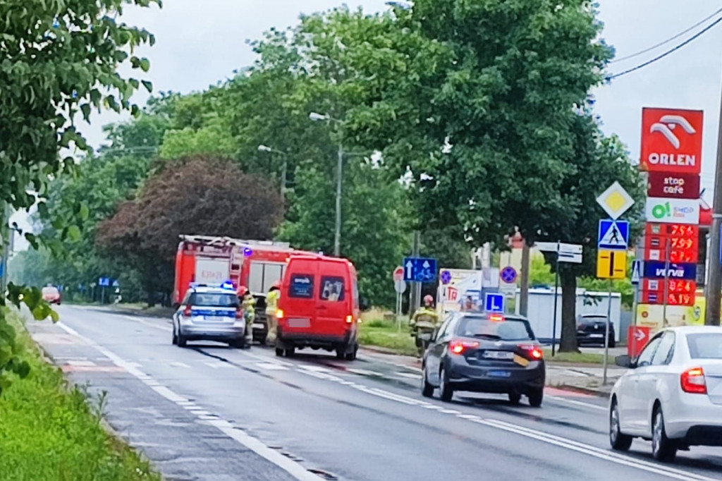 Zderzenie aut na Warszawskiej