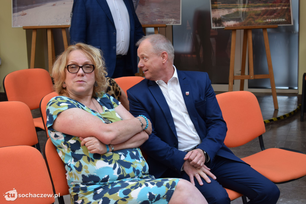 Złoci rugbiści w Kramnicach Miejskich. Spotkanie z władzami Sochaczewa i kibicami