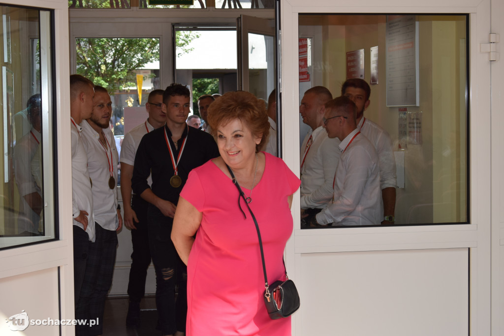 Złoci rugbiści w Kramnicach Miejskich. Spotkanie z władzami Sochaczewa i kibicami