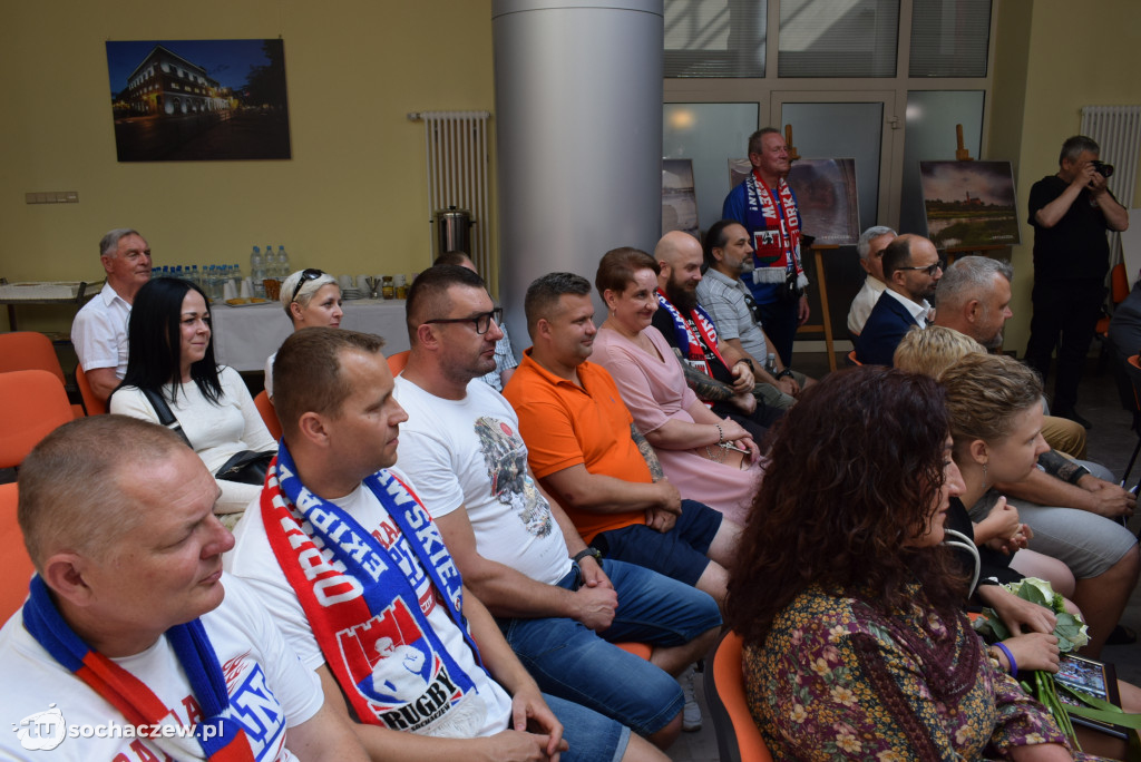 Złoci rugbiści w Kramnicach Miejskich. Spotkanie z władzami Sochaczewa i kibicami