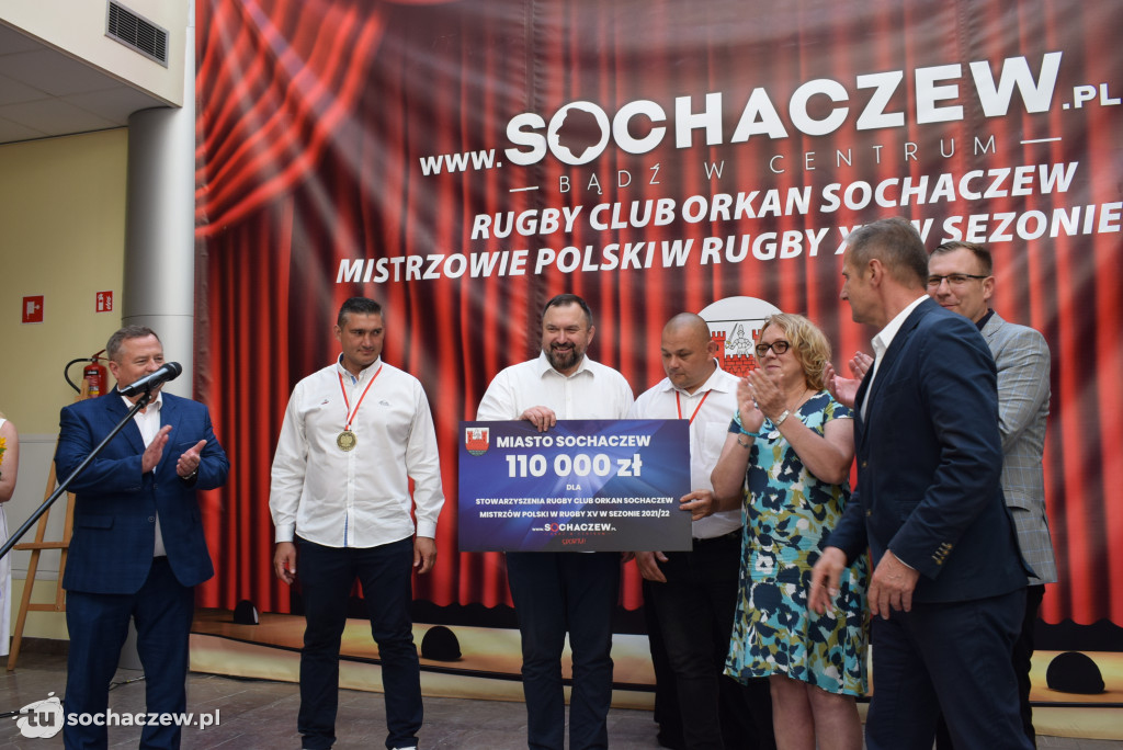 Złoci rugbiści w Kramnicach Miejskich. Spotkanie z władzami Sochaczewa i kibicami