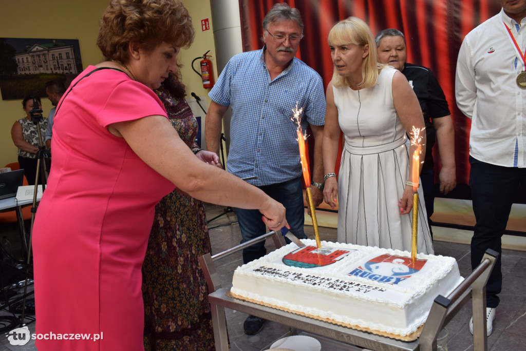 Złoci rugbiści w Kramnicach Miejskich. Spotkanie z władzami Sochaczewa i kibicami
