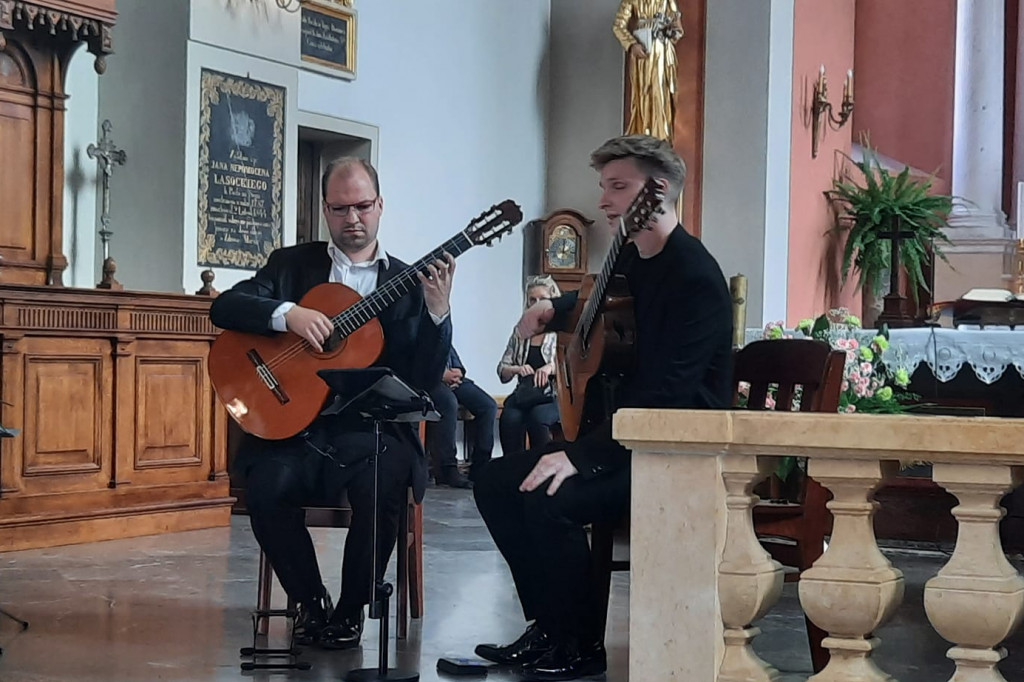 Gitarowy koncert chopinowski w Brochowie