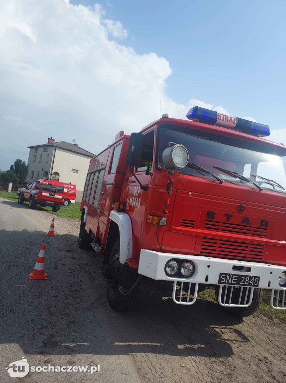 Pożar obory w Mokasie, zwierzęta uratowane