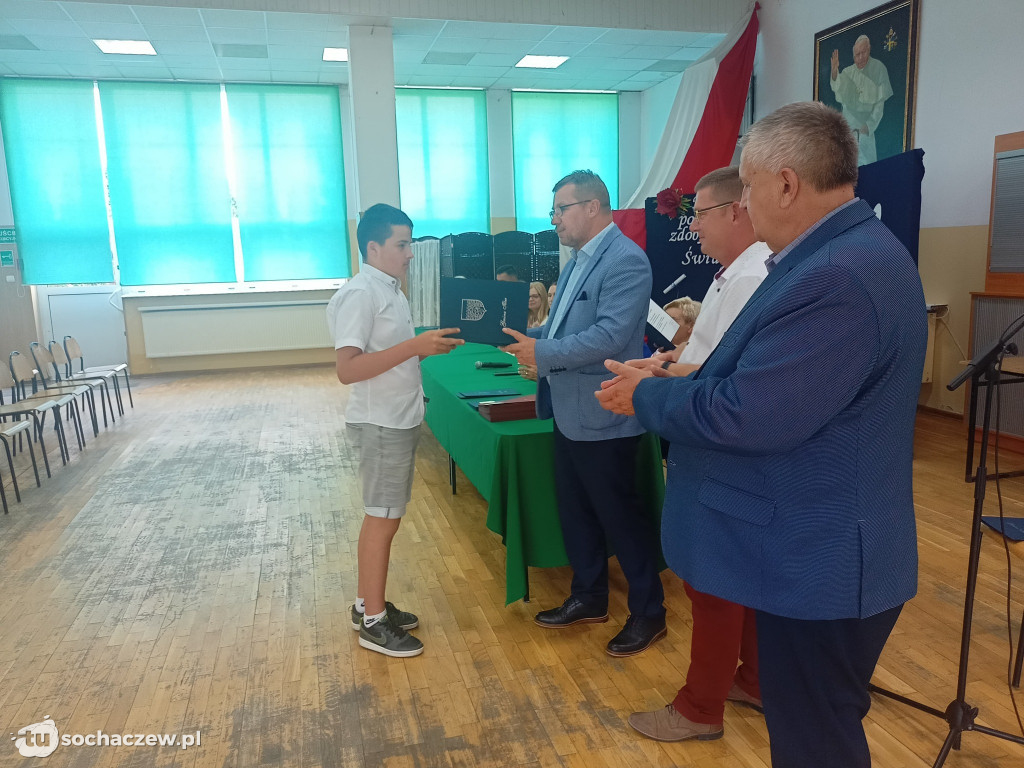 Stypendia wójta gminy Iłów wręczone