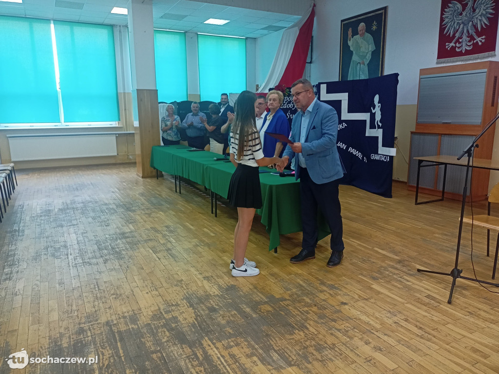 Stypendia wójta gminy Iłów wręczone