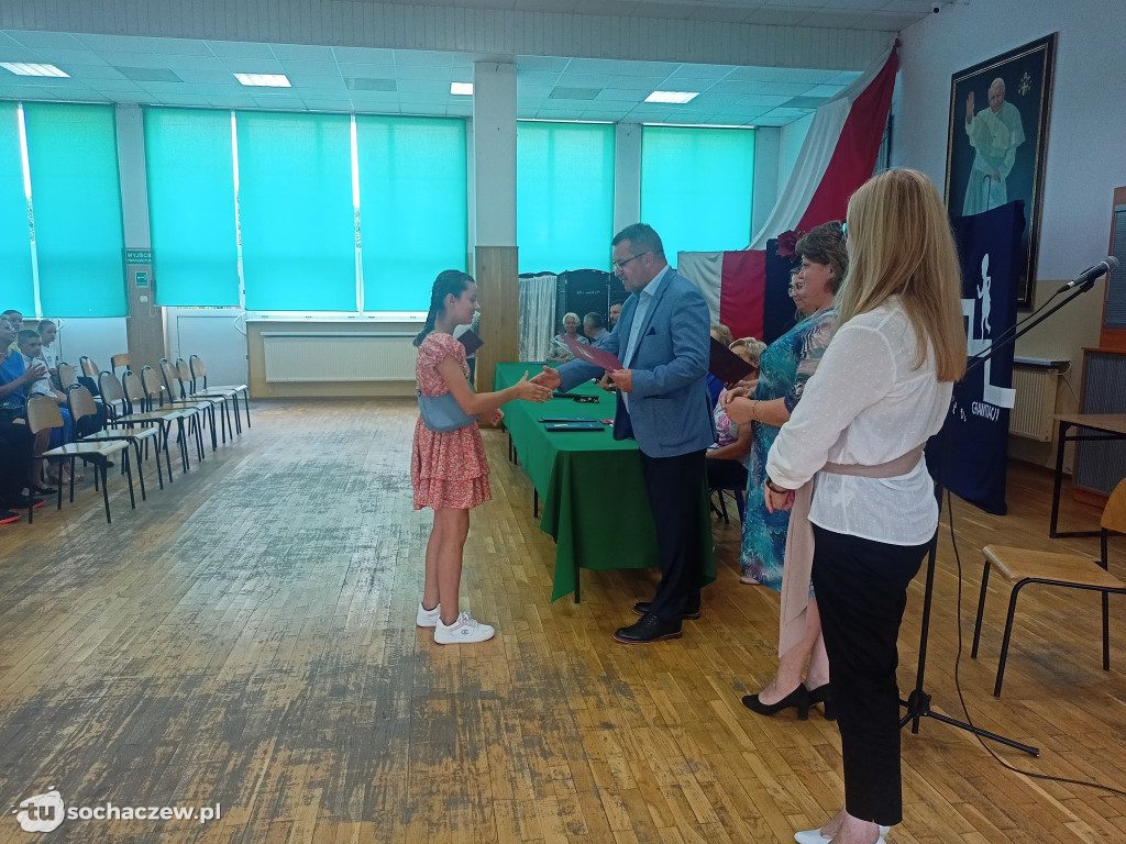 Stypendia wójta gminy Iłów wręczone