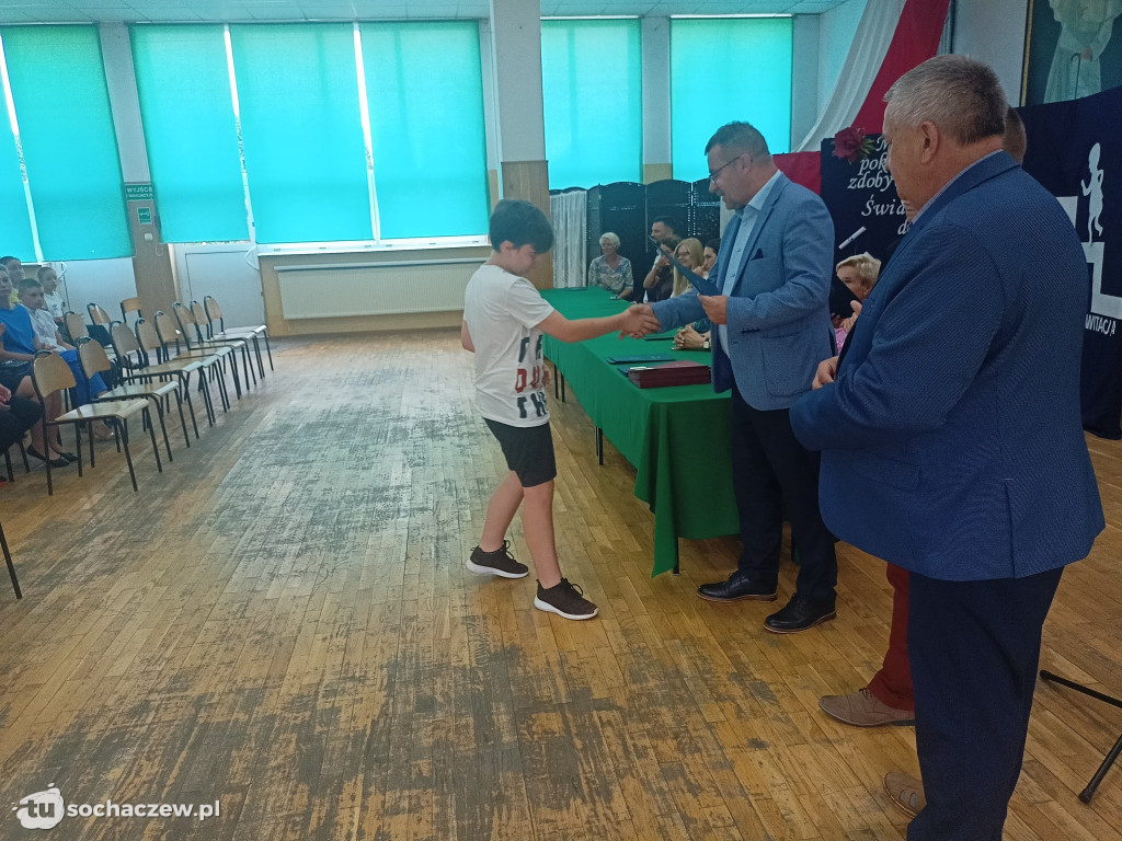 Stypendia wójta gminy Iłów wręczone