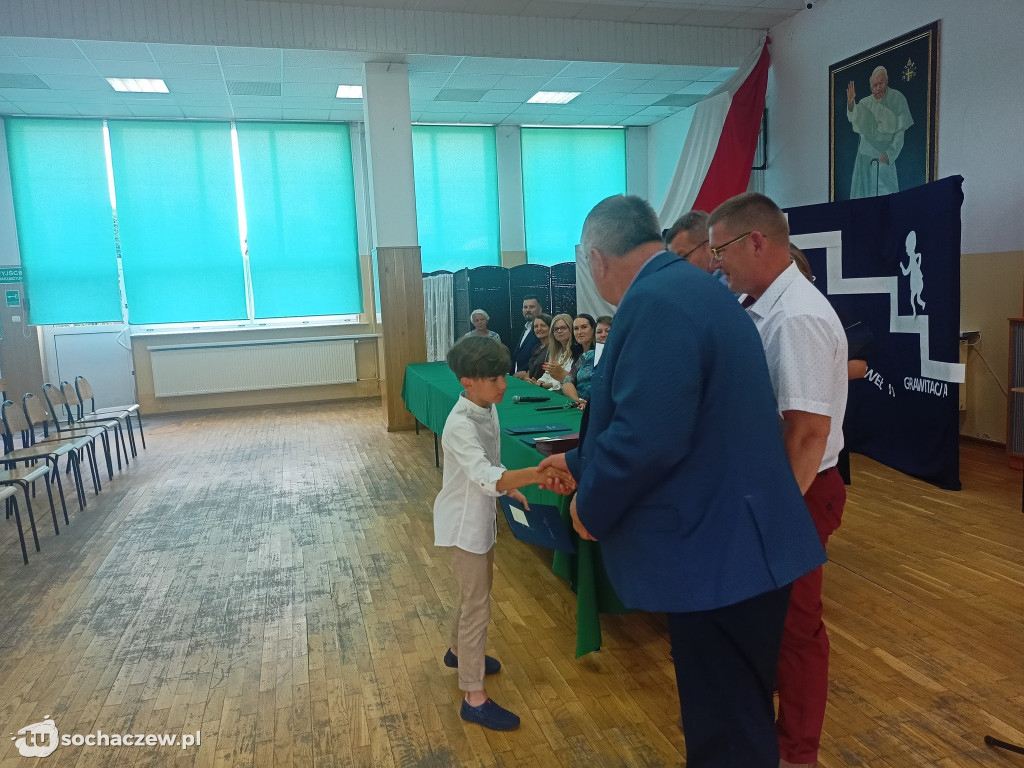 Stypendia wójta gminy Iłów wręczone