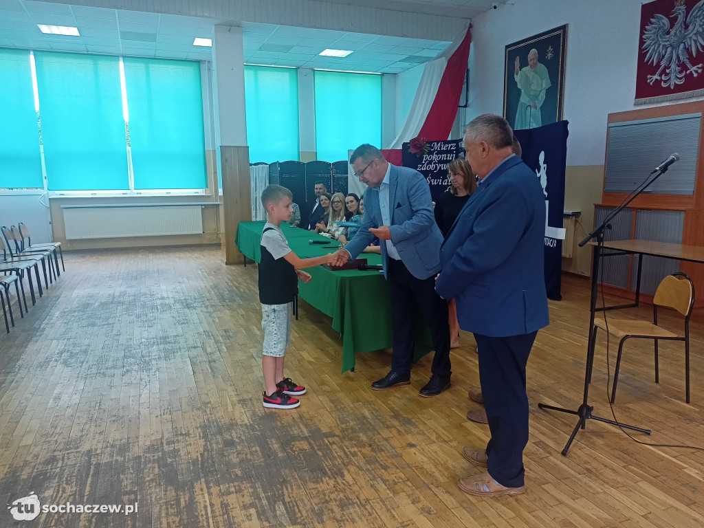 Stypendia wójta gminy Iłów wręczone