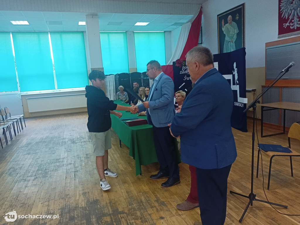 Stypendia wójta gminy Iłów wręczone