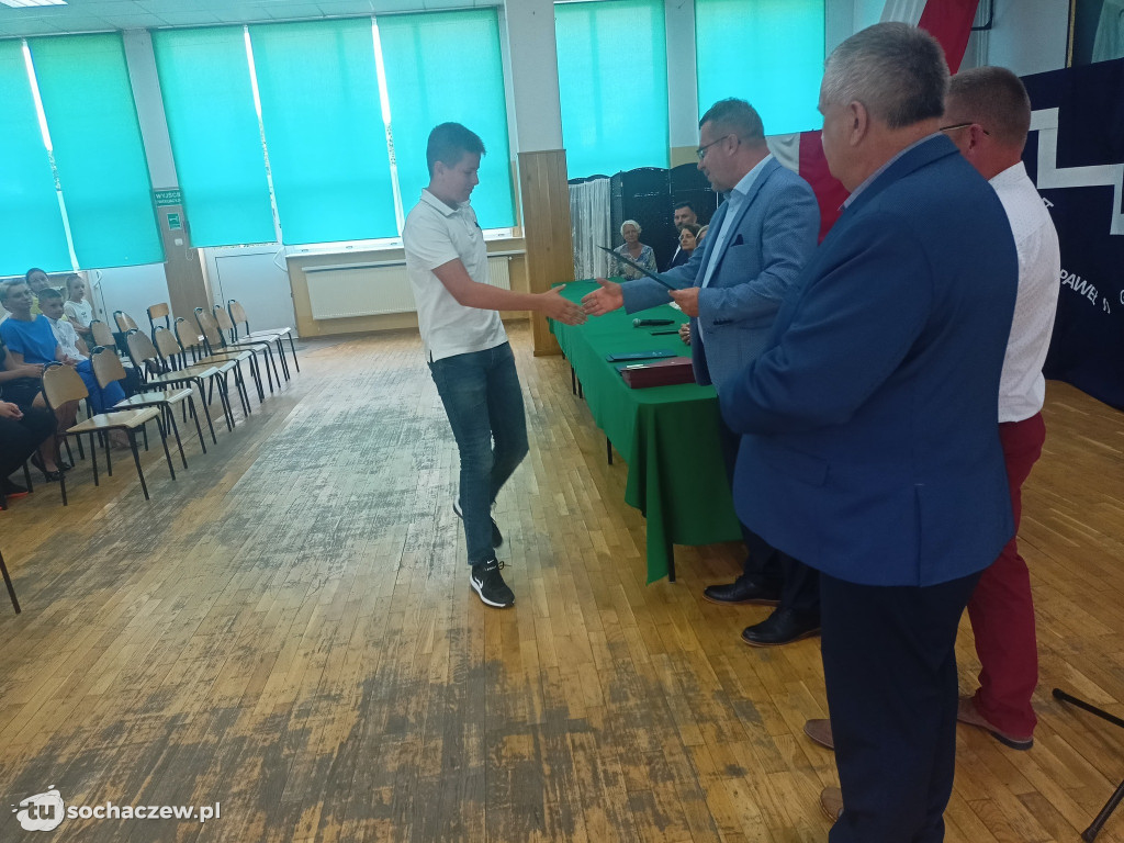 Stypendia wójta gminy Iłów wręczone