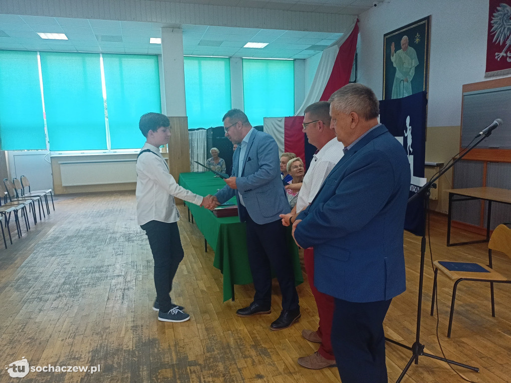 Stypendia wójta gminy Iłów wręczone