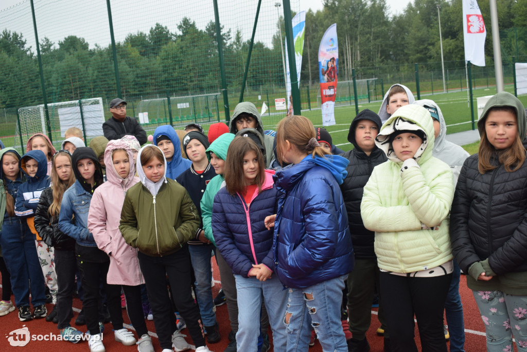 Zagraj w baseball na orliku w Młodzieszynie