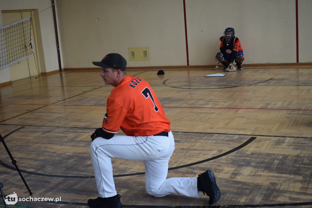 Zagraj w baseball na orliku w Młodzieszynie