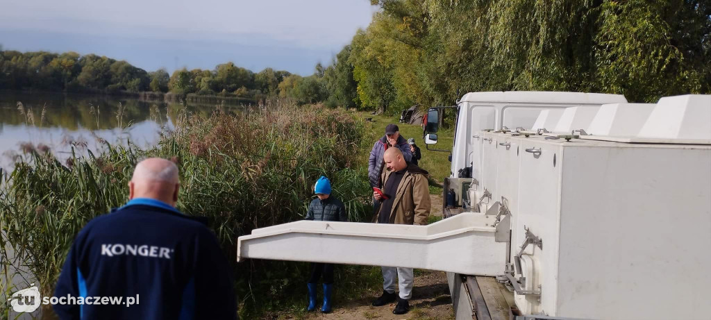 Zarybianie Zalewu w Boryszewie