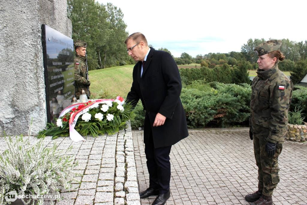 Uroczystość patriotyczna w Śladowie