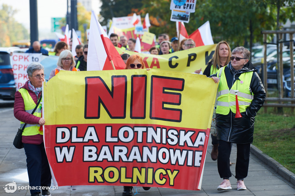 Protest przeciw CPK w Warszawie