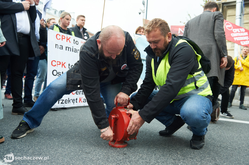 Protest przeciw CPK w Warszawie
