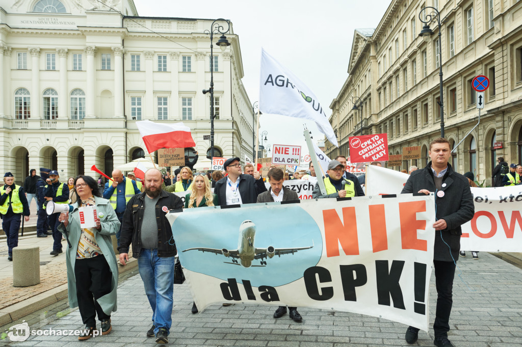 Protest przeciw CPK w Warszawie